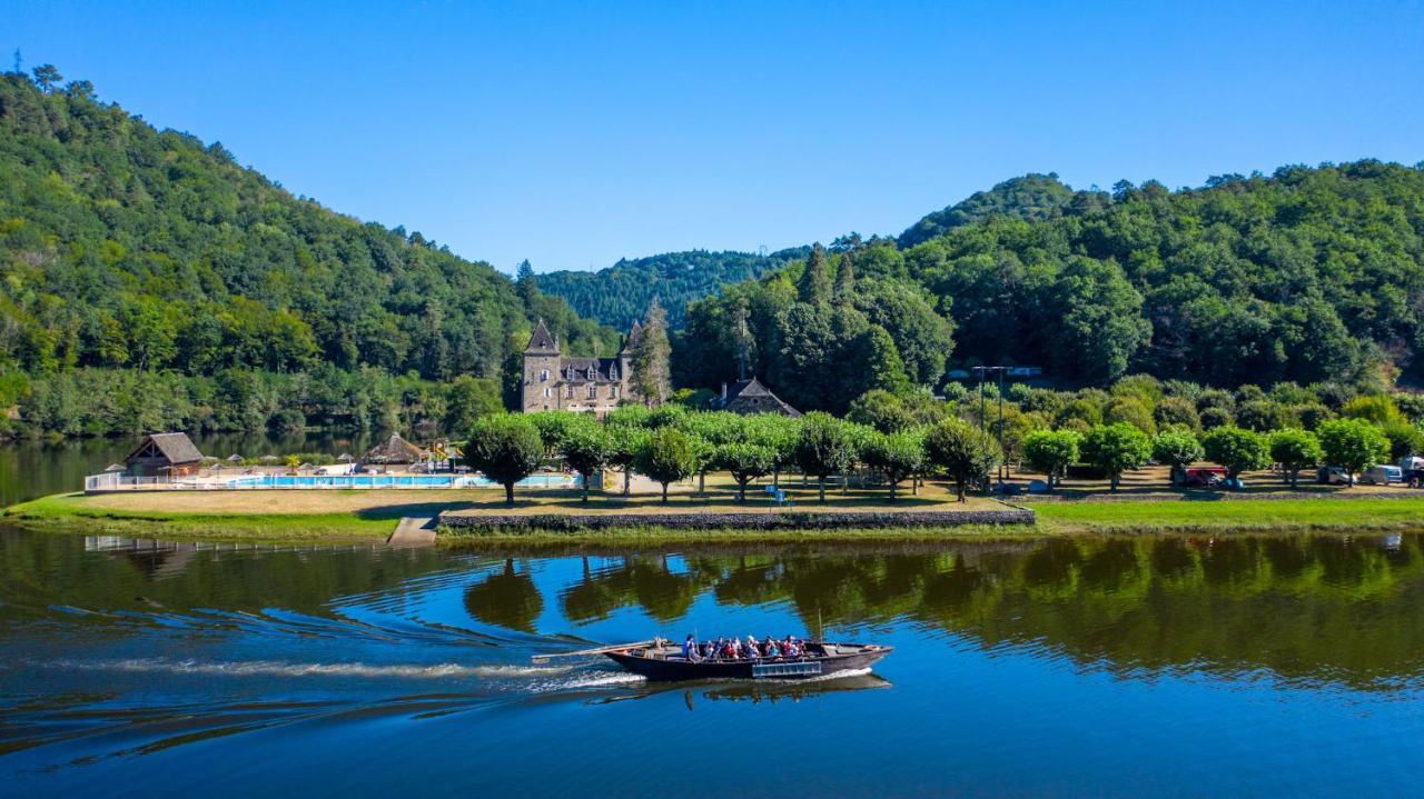 Camping Le Chateau Du Gibanel Saint-Martial-Entraygues Екстериор снимка
