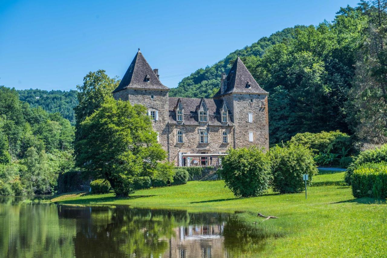 Camping Le Chateau Du Gibanel Saint-Martial-Entraygues Екстериор снимка