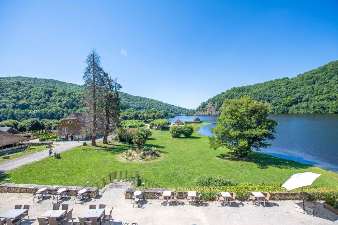 Camping Le Chateau Du Gibanel Saint-Martial-Entraygues Екстериор снимка