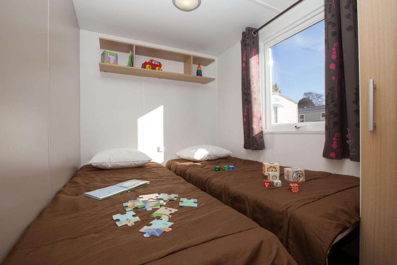 Camping Le Chateau Du Gibanel Saint-Martial-Entraygues Екстериор снимка